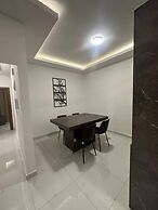 Cozy Home Near All Services 19