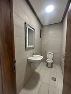 Cozy Home Near All Services 20