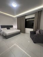 Cozy Home Near All Services - 21