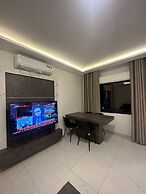 Cozy Home Near All Services 22