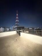 Cozy Rooftop Near Al Services 23