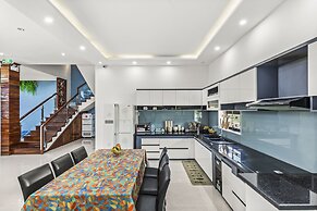 Rosemary Villa near Han River