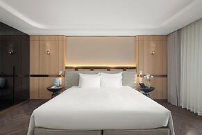 Grand Pioneers Halong Bay Cruise 1