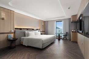 Grand Pioneers Halong Bay Cruise 1