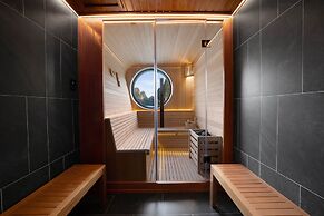 Grand Pioneers Halong Bay Cruise 1