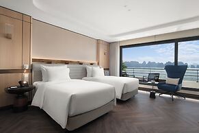 Grand Pioneers Halong Bay Cruise 1