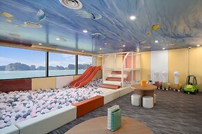 Grand Pioneers Halong Bay Cruise 1