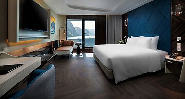 Grand Pioneers Halong Bay Cruise 1