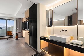 Grand Pioneers Halong Bay Cruise 1