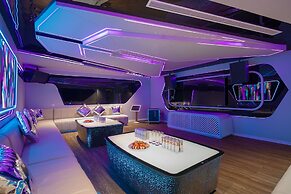 Grand Pioneers Halong Bay Cruise 1