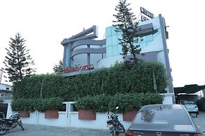 HOTEL GOKUL