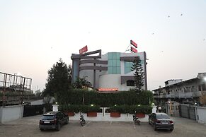 HOTEL GOKUL