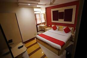 HOTEL GOKUL
