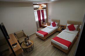 HOTEL GOKUL