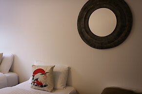 White Tulip Central 3bedroom Duplex Loft