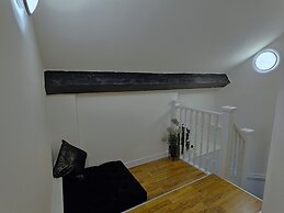 White Tulip Central 3bedroom Duplex Loft