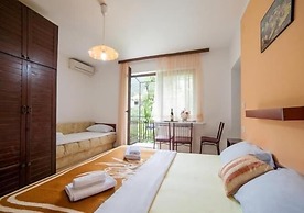 Olive Garden Apartments Petrovic