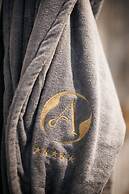 Aito  Igloo & Spa Resort