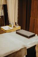 Aito  Igloo & Spa Resort