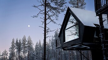 Aito  Igloo & Spa Resort