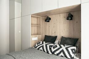 Cozy Apartment Near Wawel by Renters