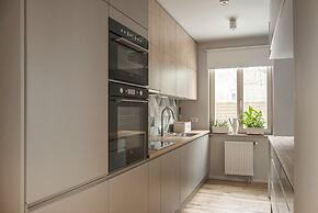 Cozy Apartment Near Wawel by Renters