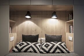 Cozy Apartment Near Wawel by Renters