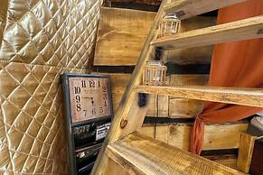 Glamping Jedlova Sleeps 6 With Deck