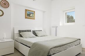 Trullo Chiara con Piscina by Wonderful Italy