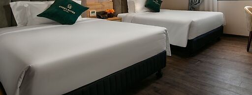 Green Suites Hotel Ha Long