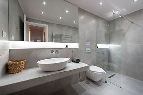 Modern Family Apartment near Acropolis