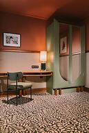 1.75 Paris La Trêve