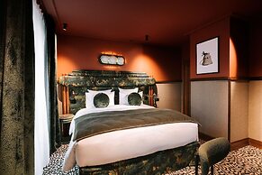 1.75 Paris La Trêve