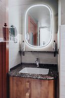 1.75 Paris La Trêve