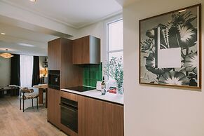 1.75 Paris La Trêve