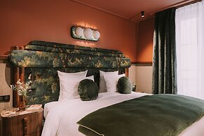 1.75 Paris La Trêve