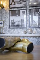 Acropolis Urban Oasis