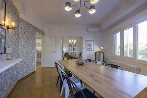 Acropolis Urban Oasis