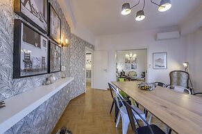 Acropolis Urban Oasis