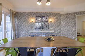 Acropolis Urban Oasis