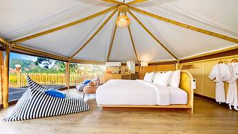 Beyond Skywalk Nangshi