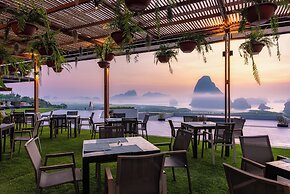 Beyond Skywalk Nangshi