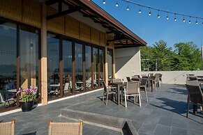 Beyond Skywalk Nangshi