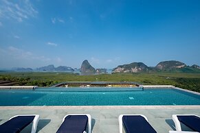 Beyond Skywalk Nangshi