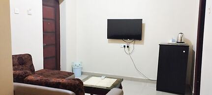 Breakfort Hotel and Suites