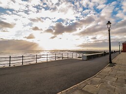 No.20 The Headland