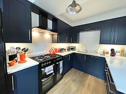 Lovely Comfortable 3BR Property
