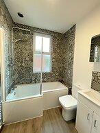 Lovely Comfortable 3BR Property