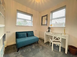 Lovely Comfortable 3BR Property