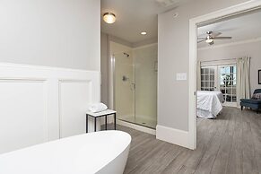 Phoenix West Ii 2809 3 Bedroom Condo